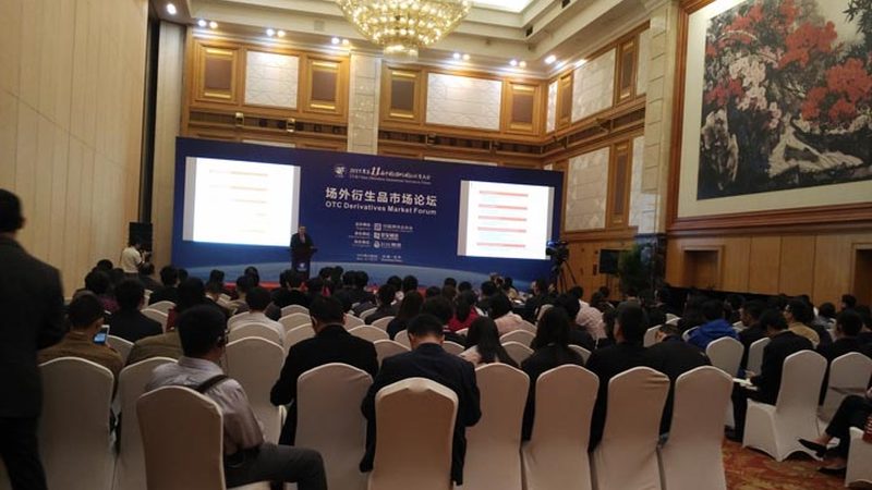 教师资格证培训协议班与普通班：如何选择更划算的学习方案**